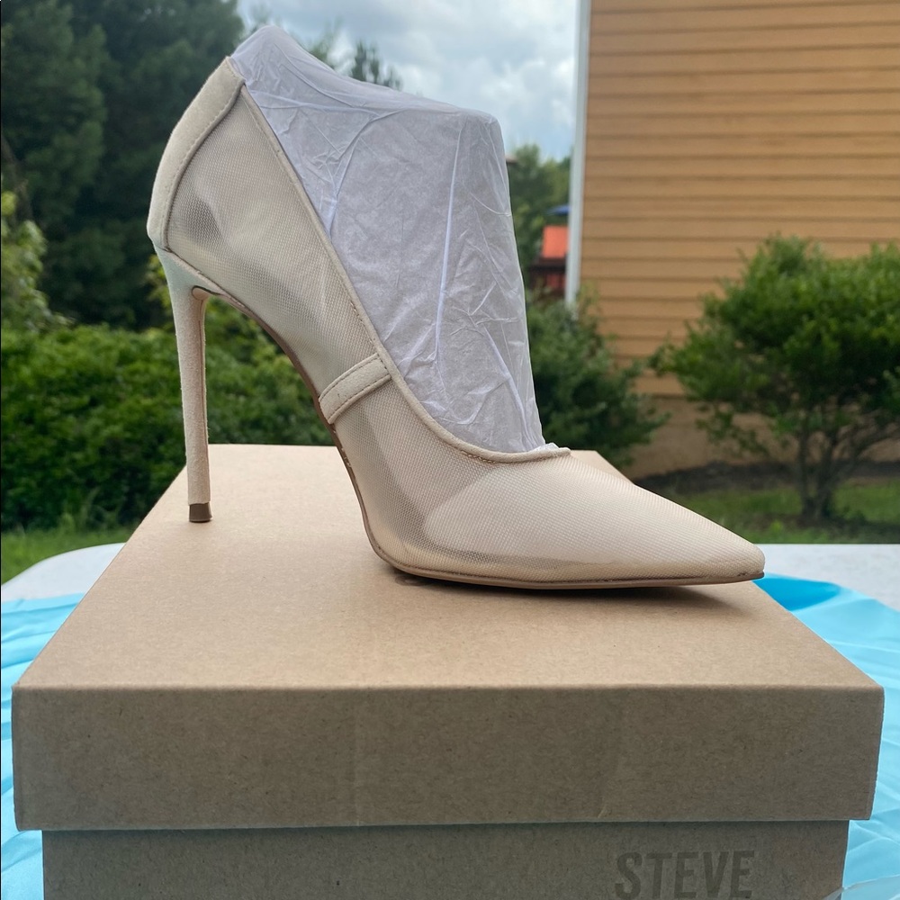 Steve Madden MeshLuv Heels